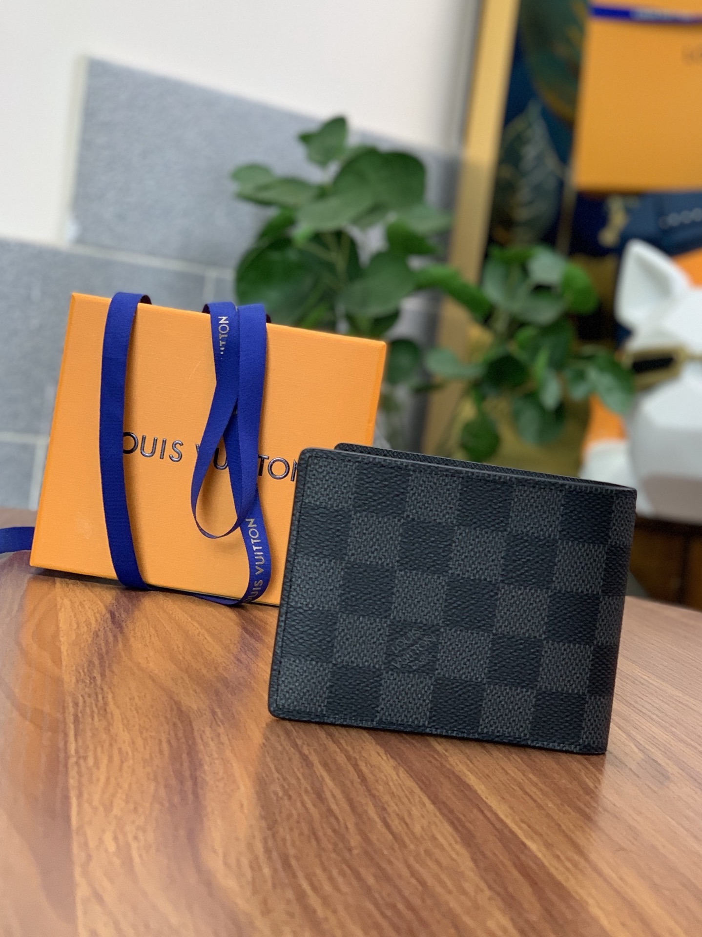 Louis Vuitton Slender Wa